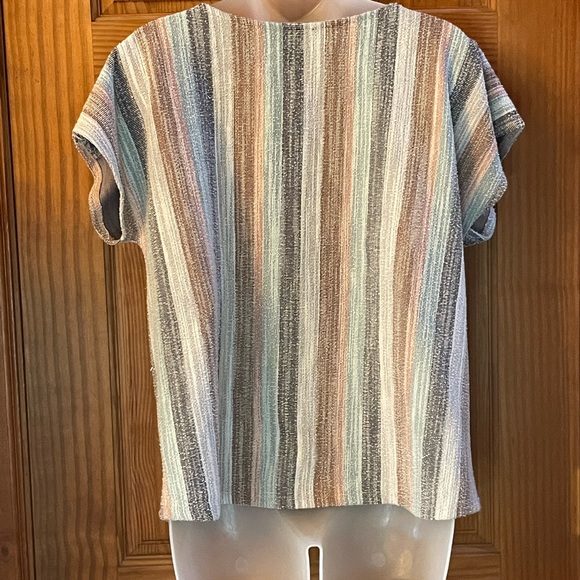 Striped Woven Blouse - Picture 2 of 4